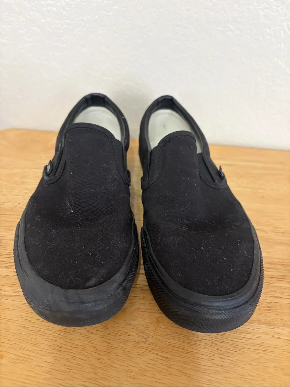 Vans All Black Classic Slip-On Canvas Loafers Size 7 Men 8.5 Women
